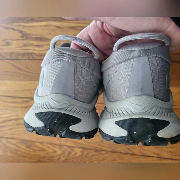 Hoka One One Gray Transport GTX, Size 8 - Picture 4 of 10